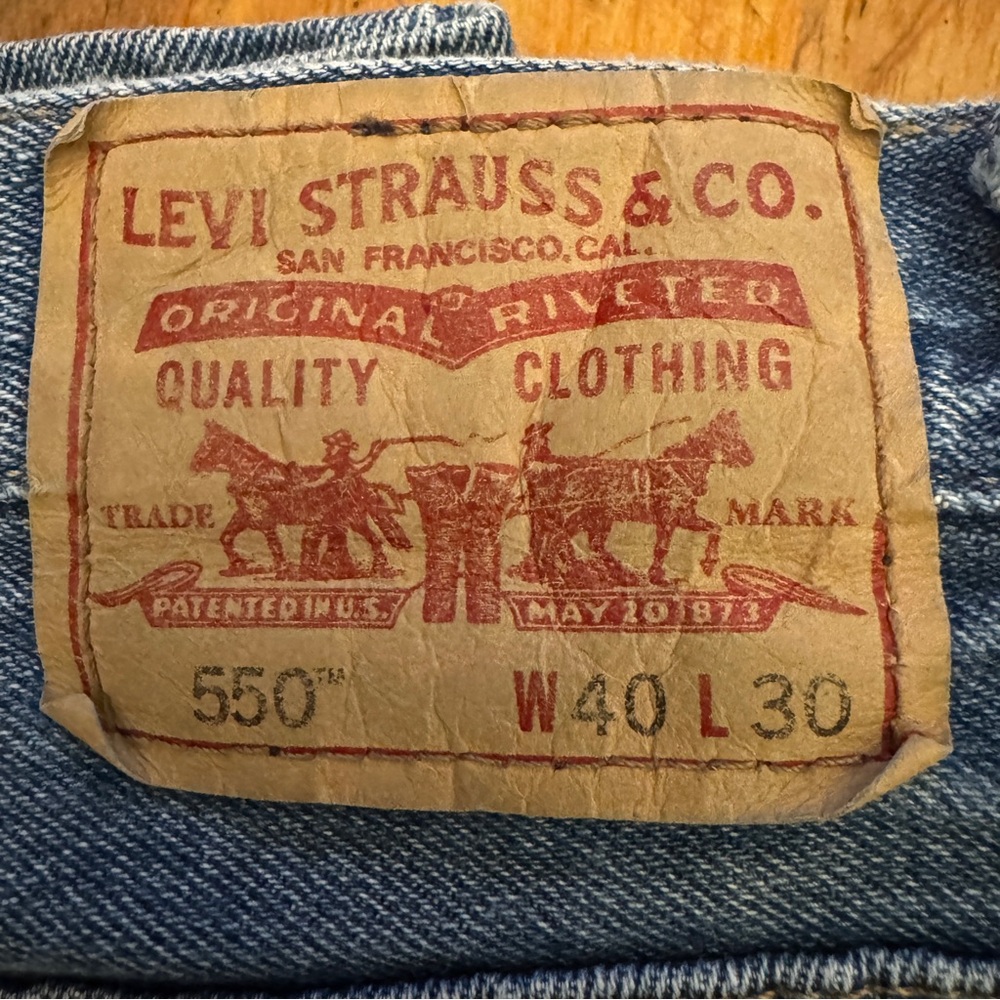 Levi’s 550 Relaxed Fit Jeans – 40x30 | Classic Dad Denim | Broken-In Wash